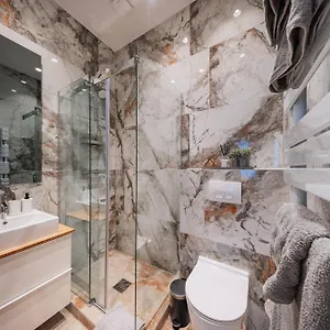 https://charm-studios.vienna-besthotels.com